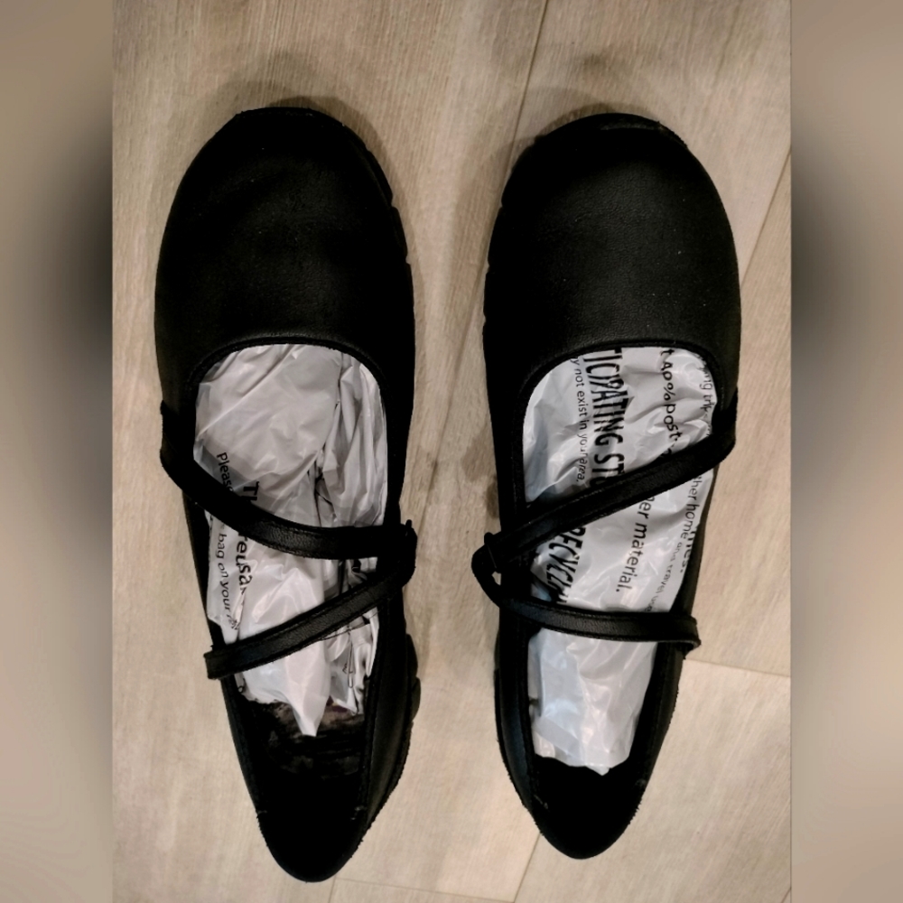 Skechers slip on